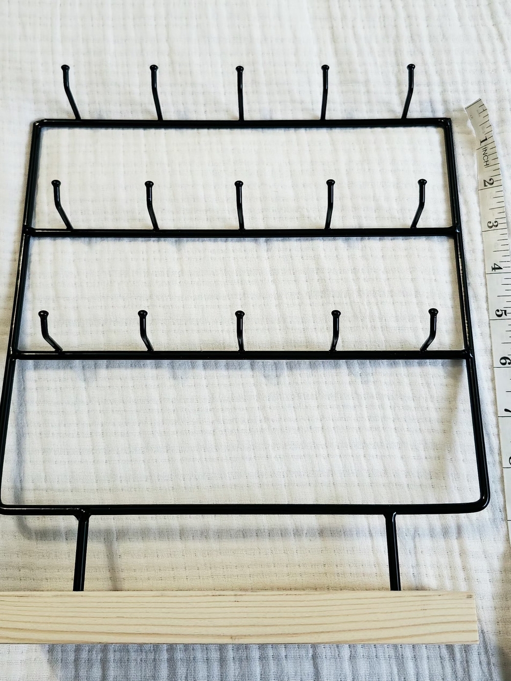 Black Metal Jewelry Display Rack - Picture 3 of 3